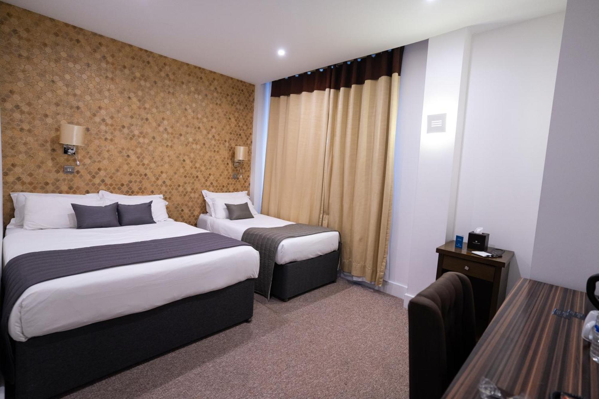 Grand Sapphire & Banqueting Hotel