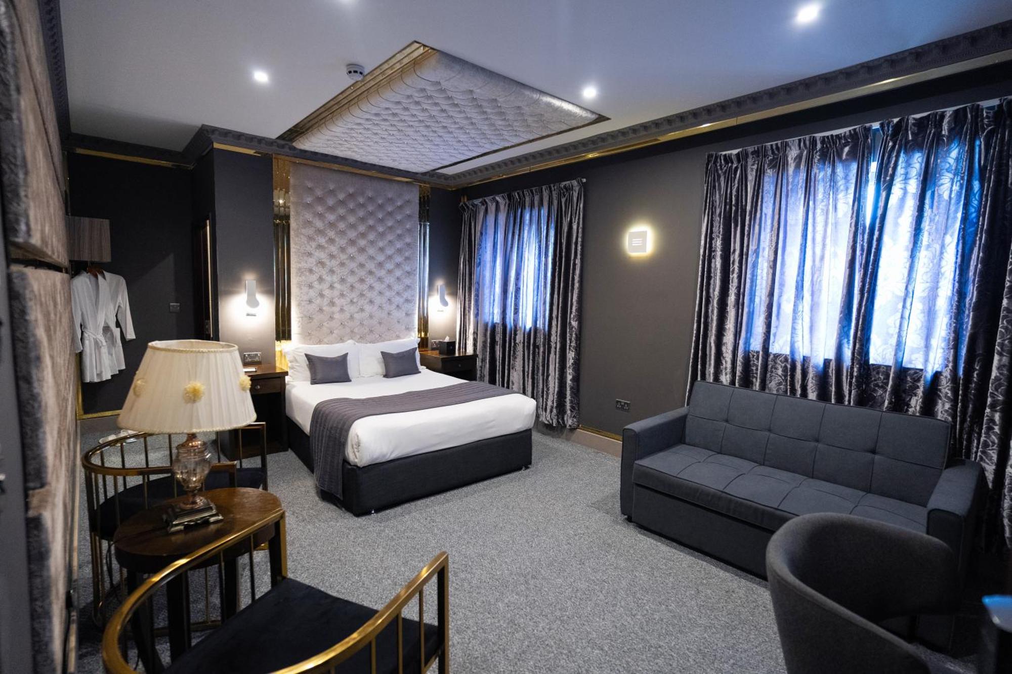 Grand Sapphire & Banqueting 3* Croydon