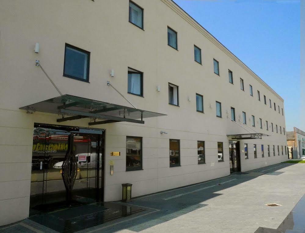 Grand Sapphire & Banqueting Hotel 3*