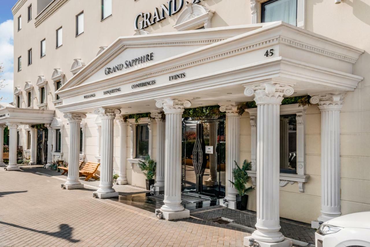 Grand Sapphire & Banqueting 3* Croydon
