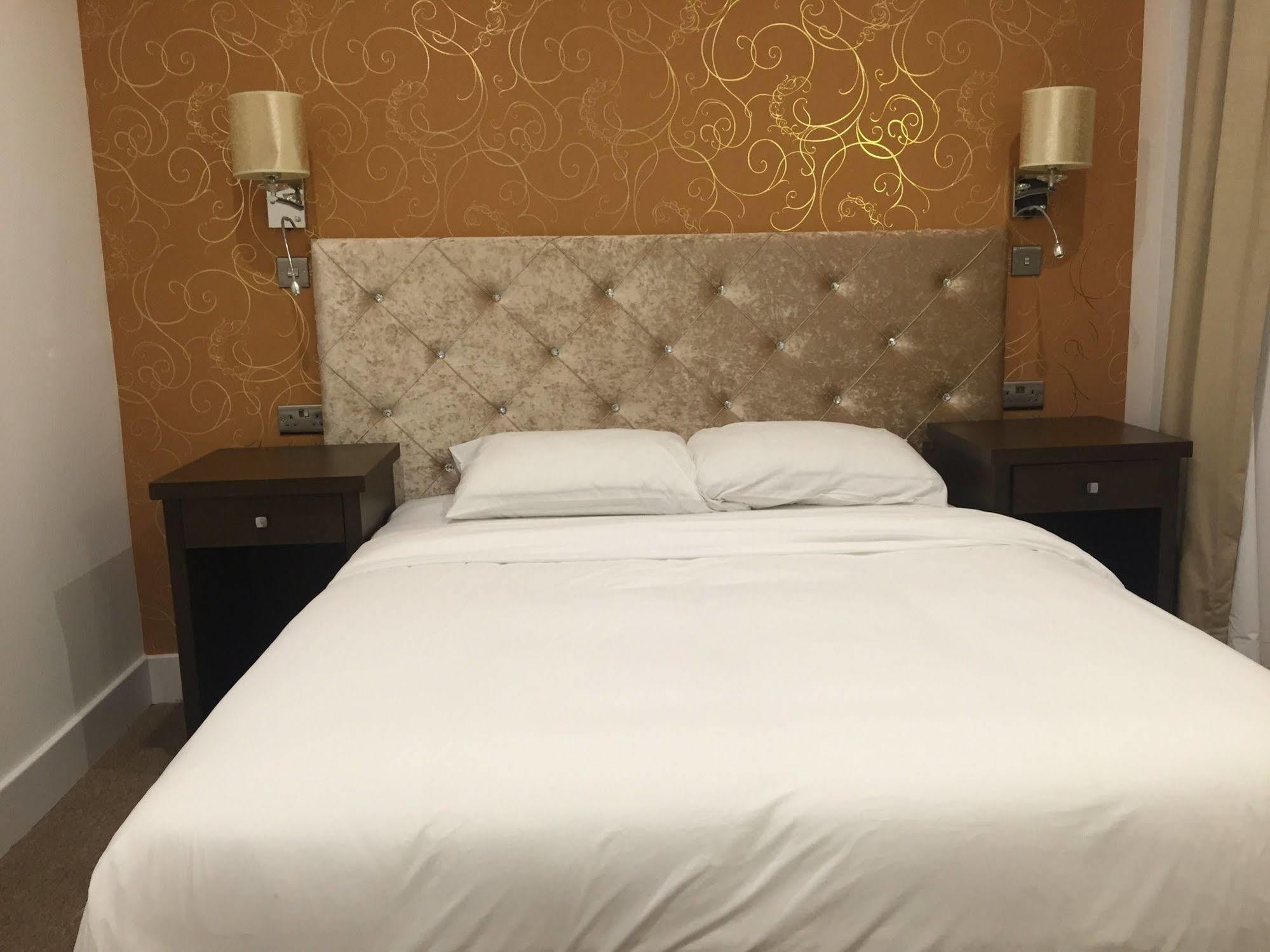 Grand Sapphire & Banqueting 3* Croydon
