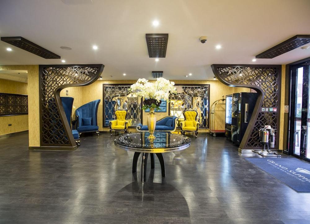 Grand Sapphire & Banqueting 3* Croydon